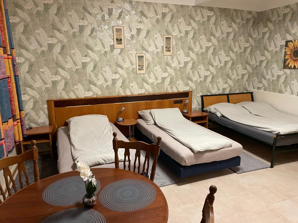Hotel Gaestezimmer Siminciuc Akwizgran Zewnętrze zdjęcie