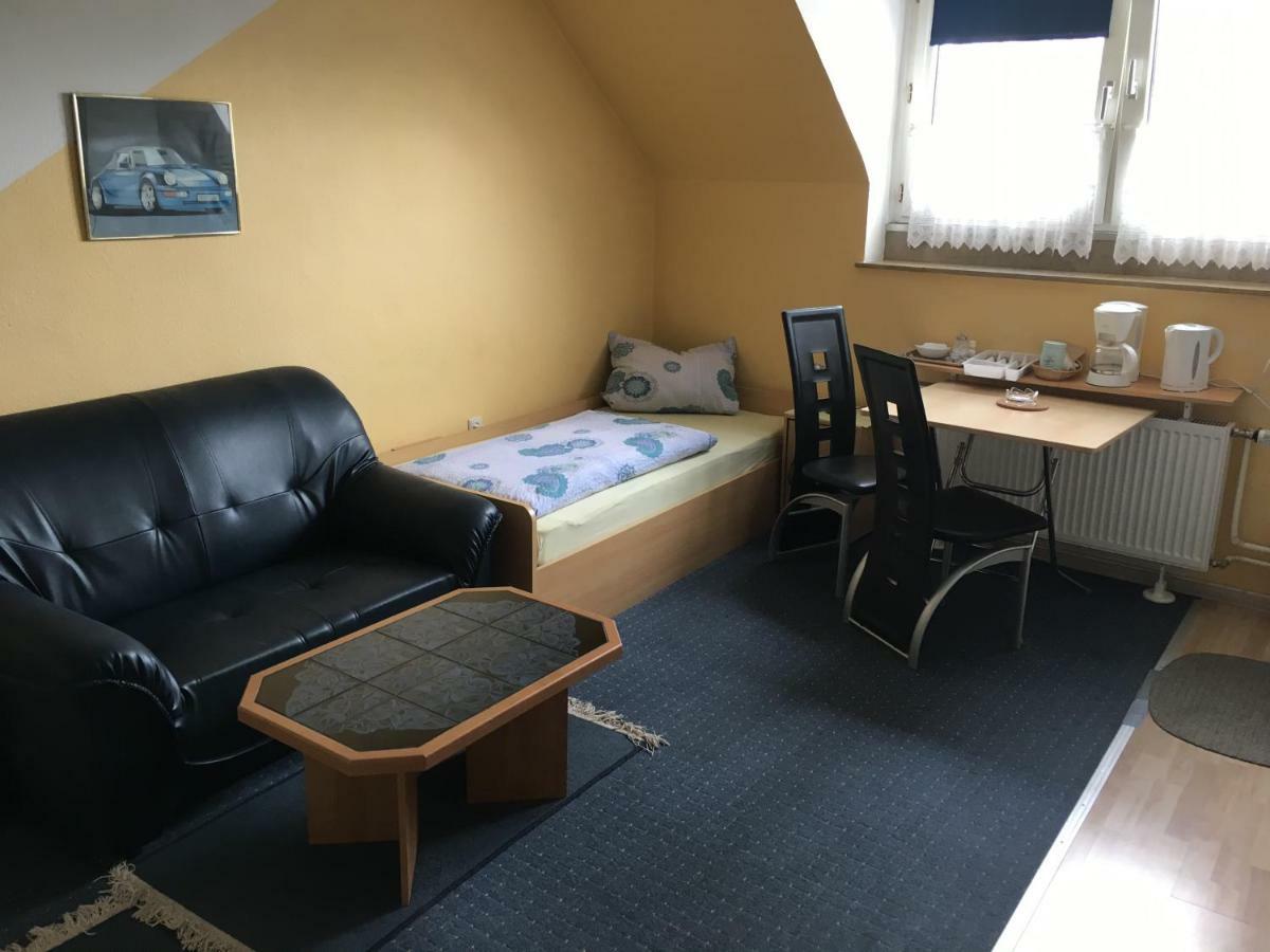 Hotel Gaestezimmer Siminciuc Akwizgran Zewnętrze zdjęcie