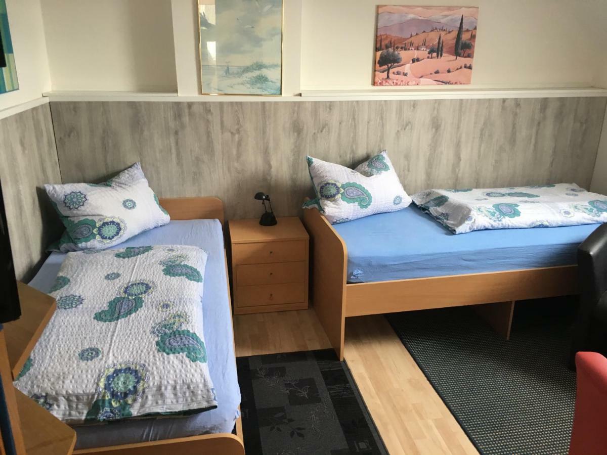 Hotel Gaestezimmer Siminciuc Akwizgran Zewnętrze zdjęcie