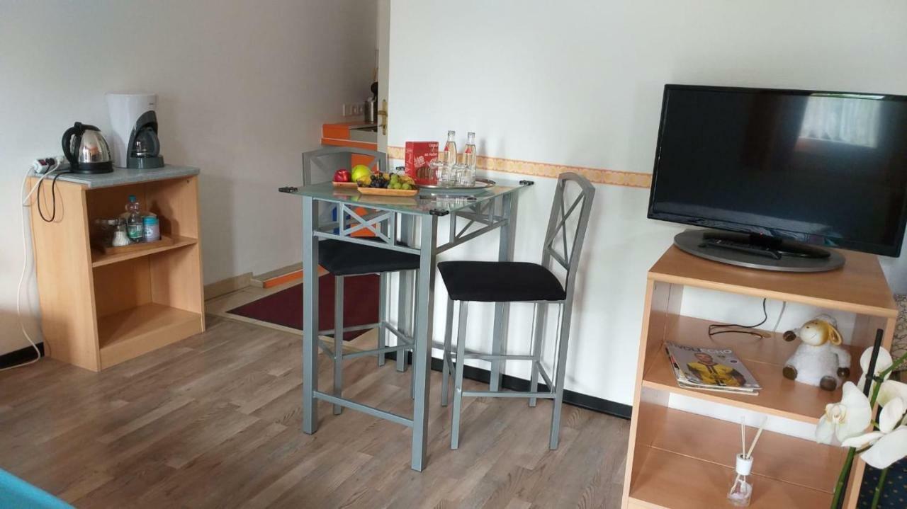 Hotel Gaestezimmer Siminciuc Akwizgran Zewnętrze zdjęcie