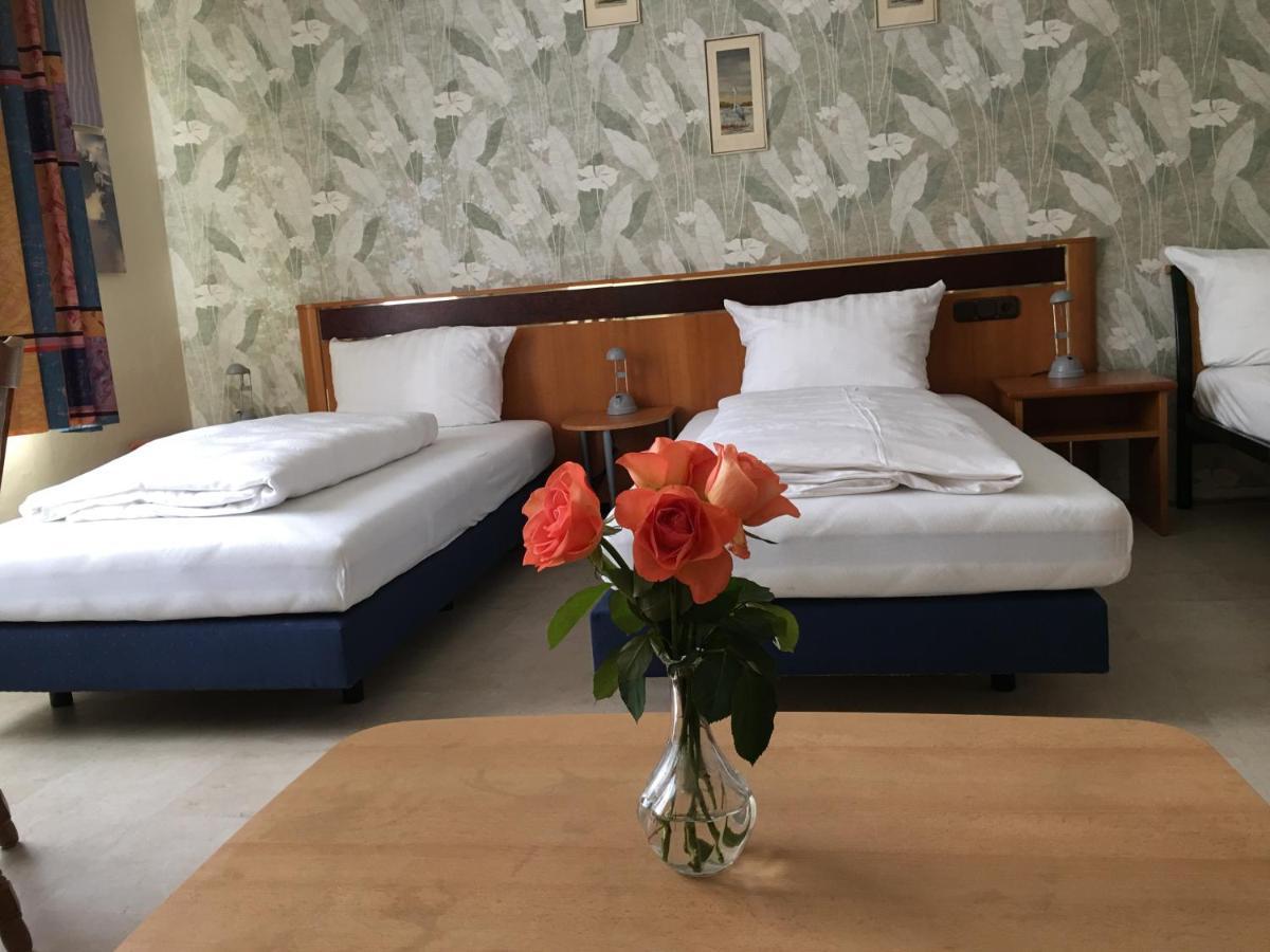Hotel Gaestezimmer Siminciuc Akwizgran Zewnętrze zdjęcie